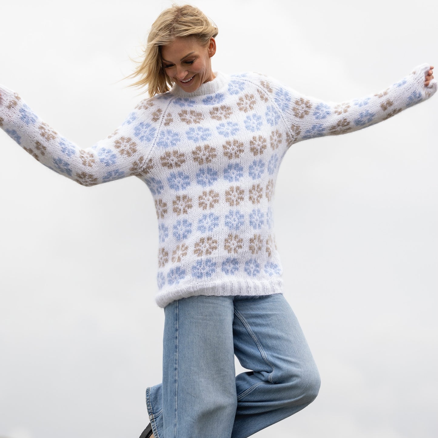 Strikk The Look: Blomar-genser