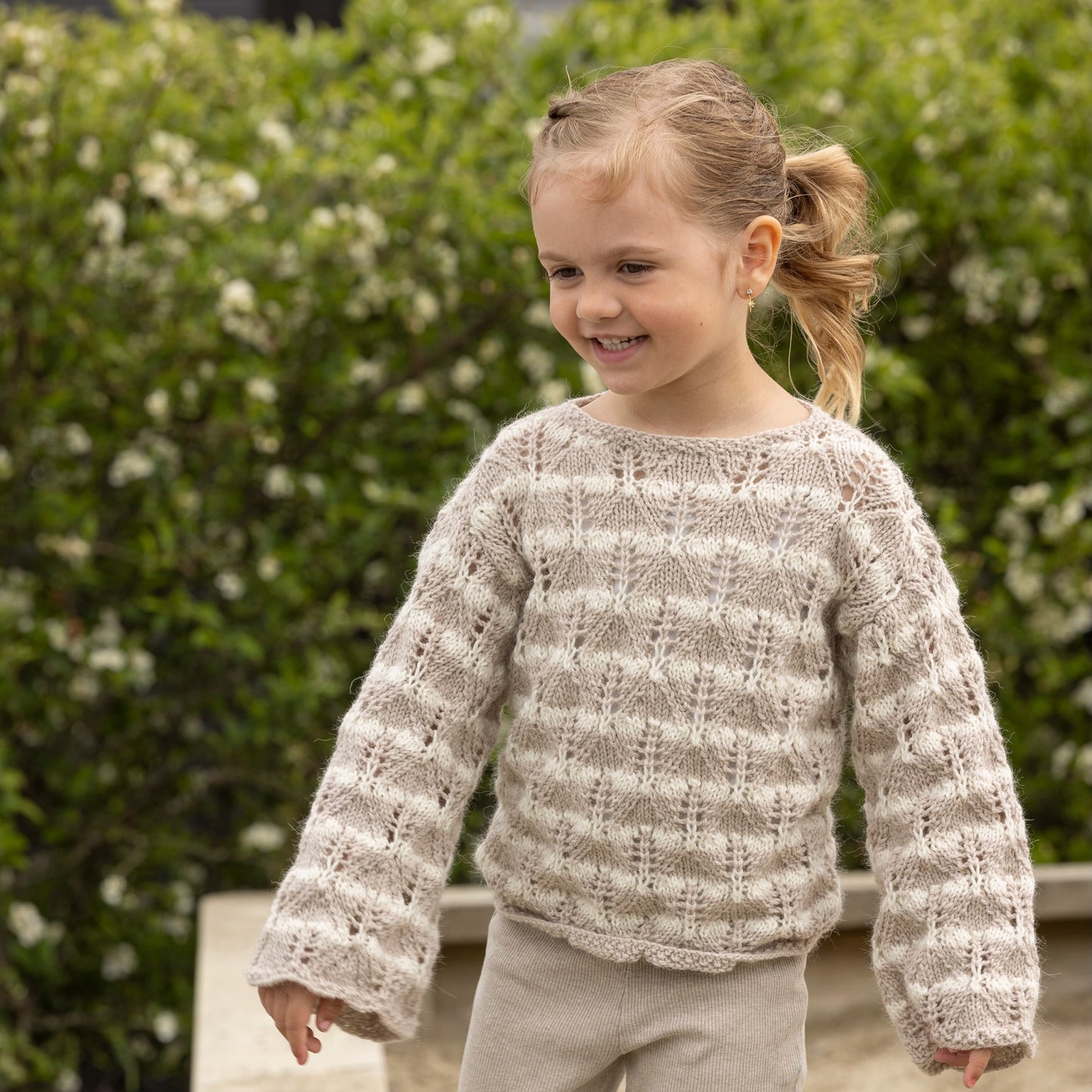 Strikk The Look: Veslemøy-genser sand