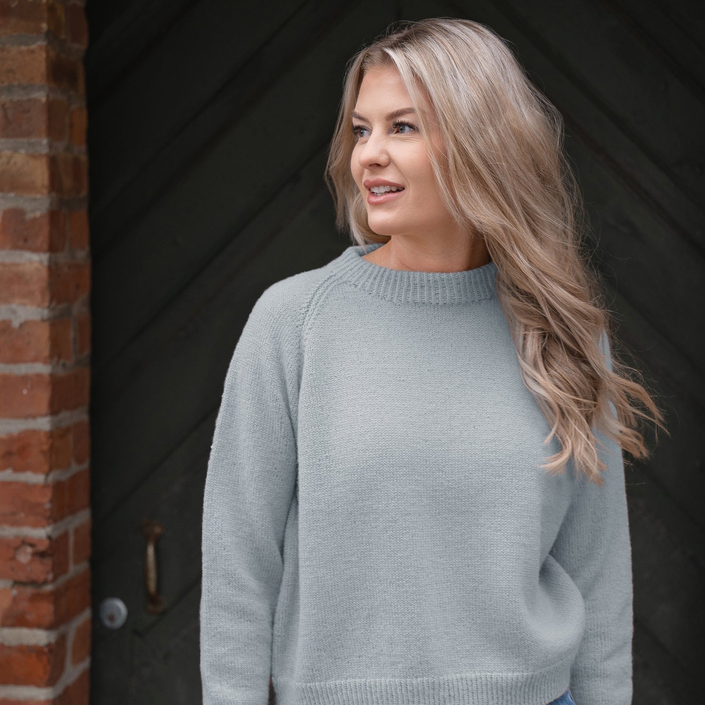 Strikk The Look: Ultimate-genser pudderblå