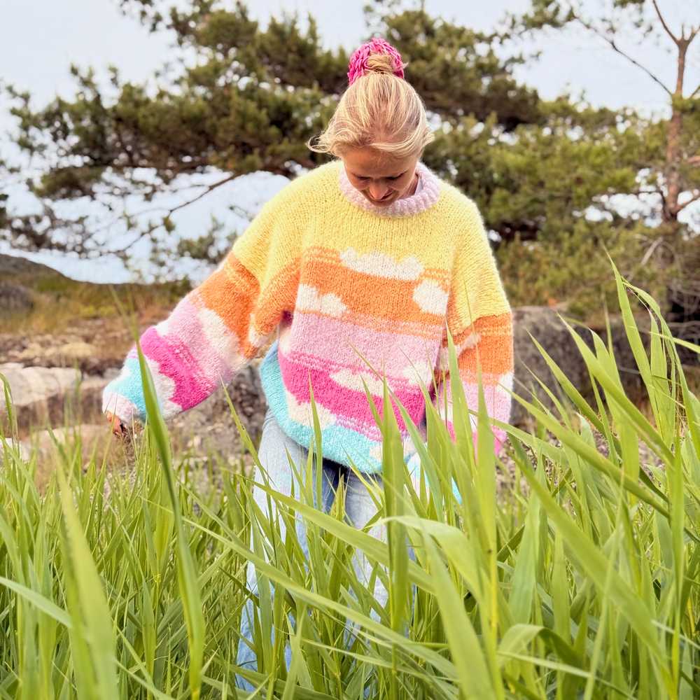 Strikk The Look: Skyhigh-genser Sunrise, Ingrid Randim