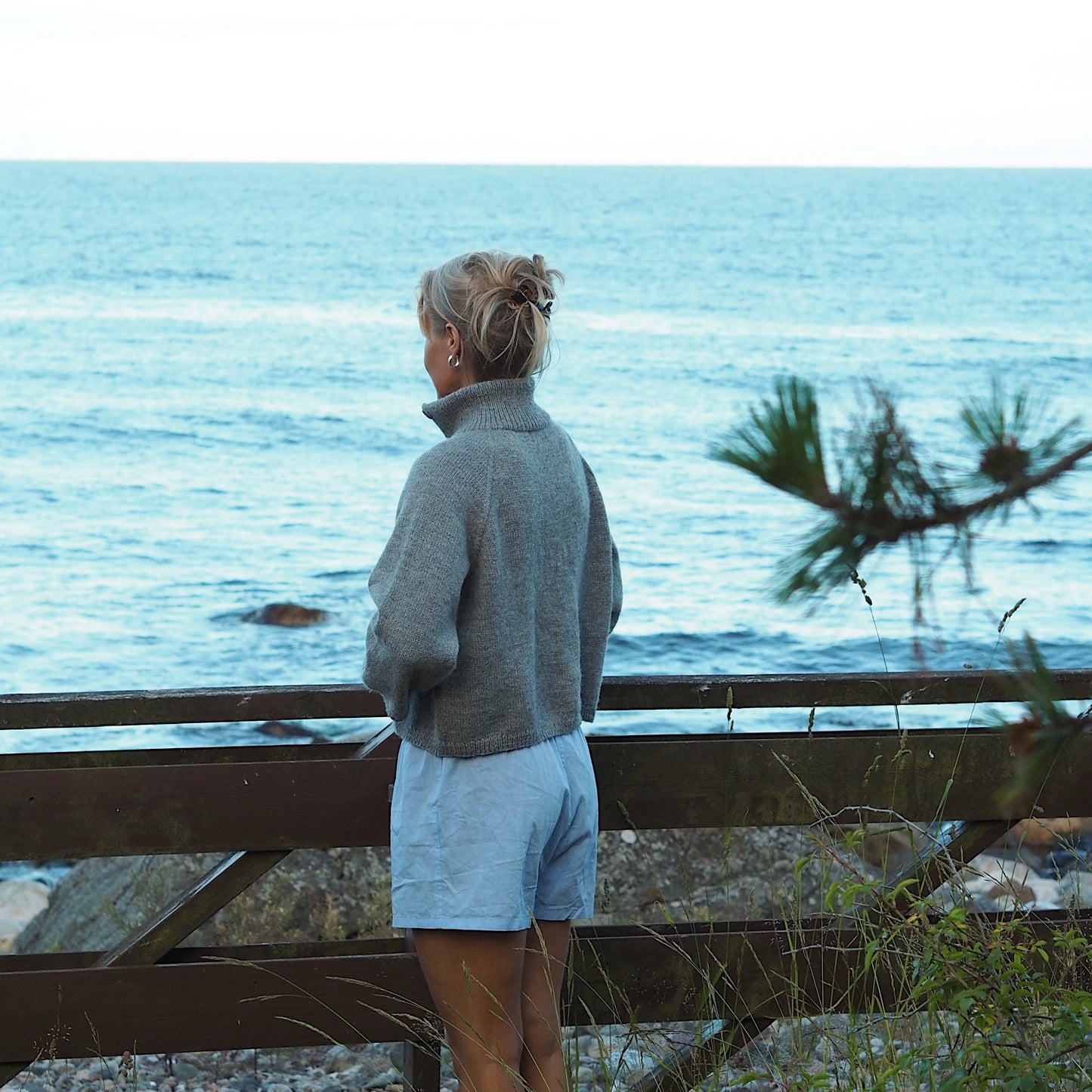 Strikk The Look: Nøkken-cardigan grå, sterk