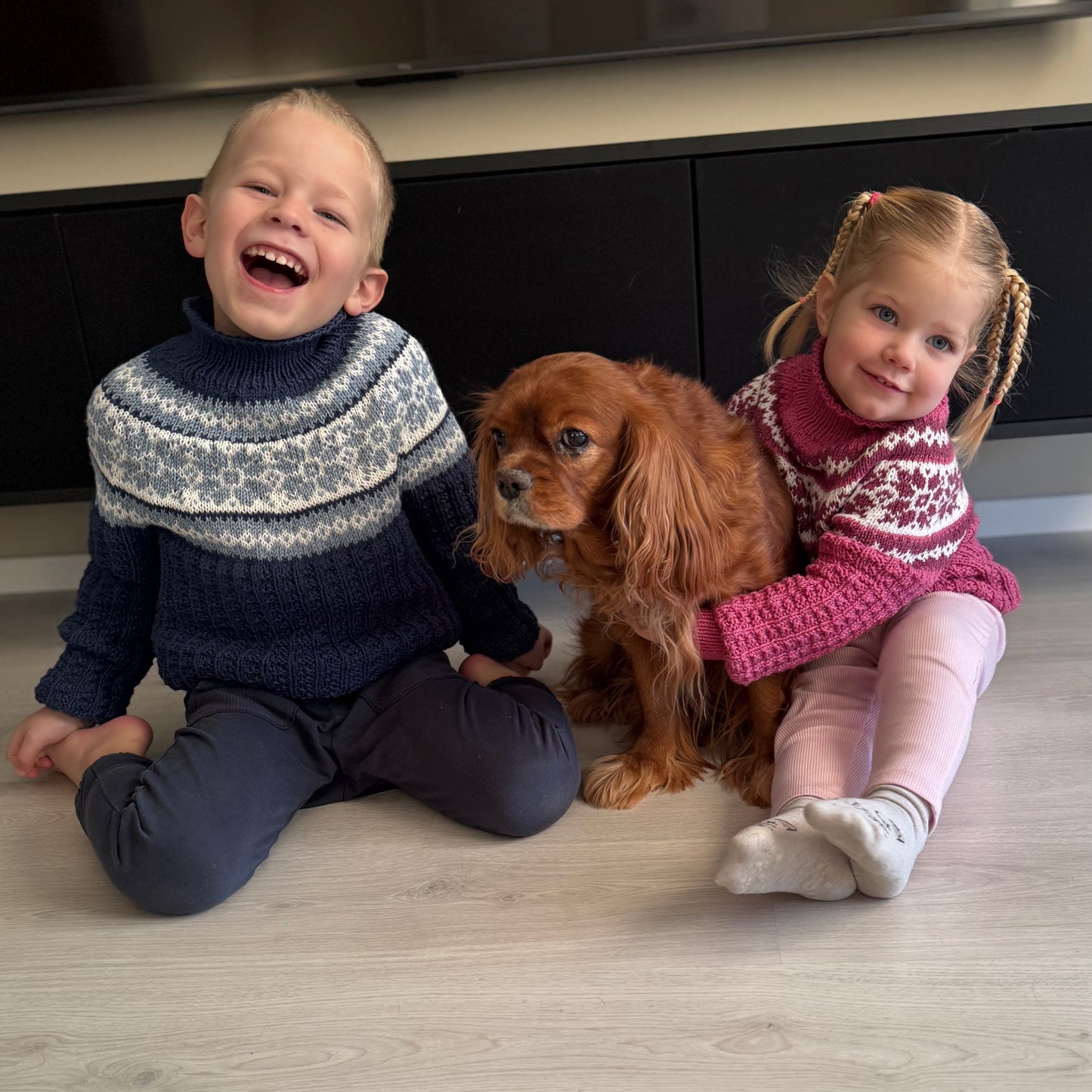 Strikk The Look: Solin-genser cerise