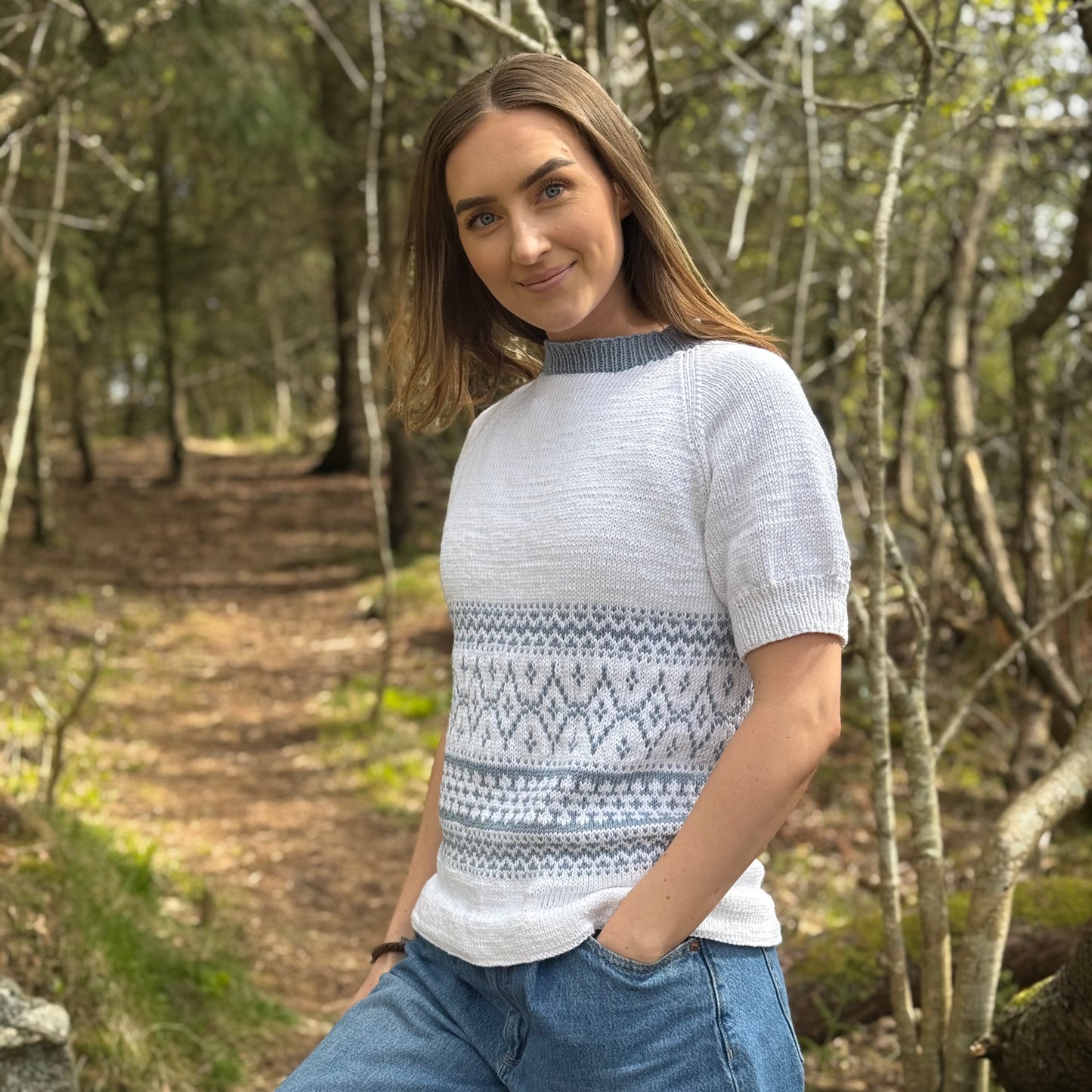 Strikk The Look: Ripple t-skjorte hvit/blå