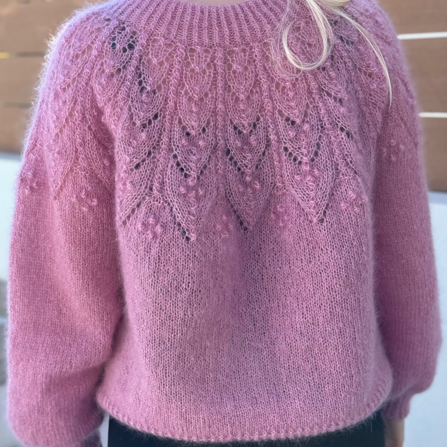 Strikk The Look: Kerry-genser rosa