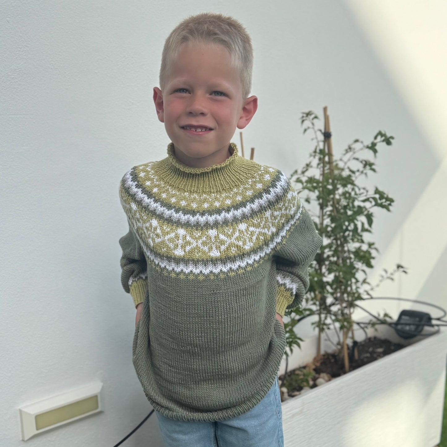 Strikk the Look: Irsa-genser grønn