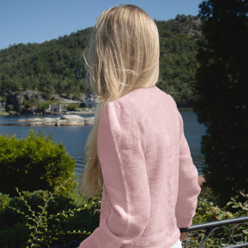 Strikk The Look: Tresser cardigan rosa