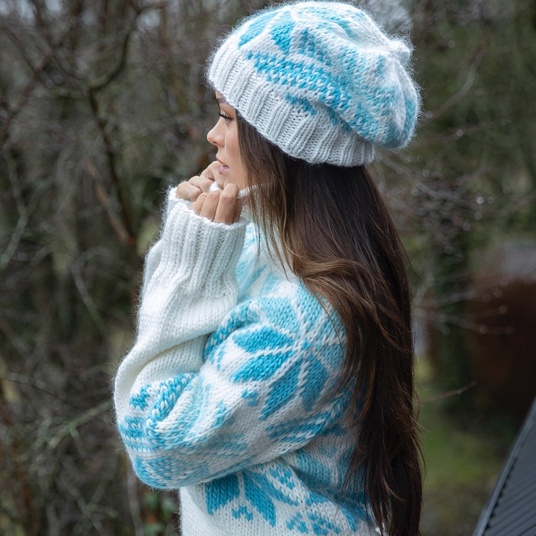 Strikk The Look: Sno-genser og lue hvit