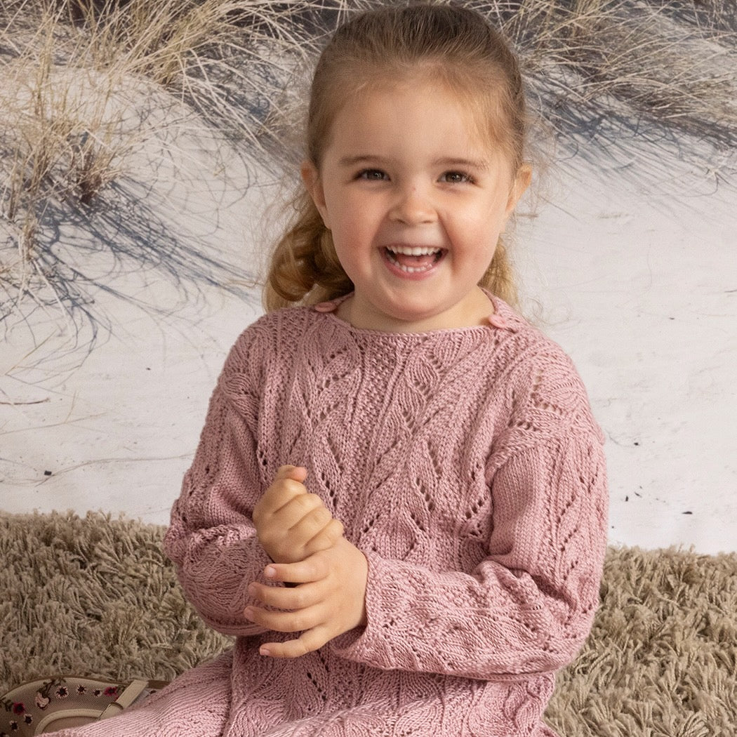 Strikk The Look: Bølge-kjole lys rosa