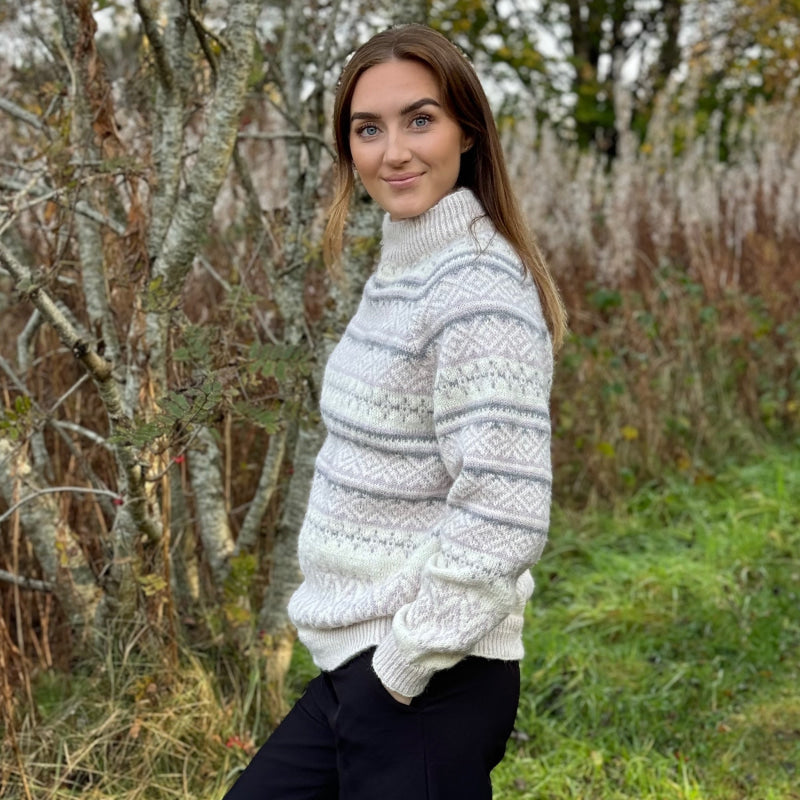 Strikk The Look: Ada-genser pudderrosa-natur