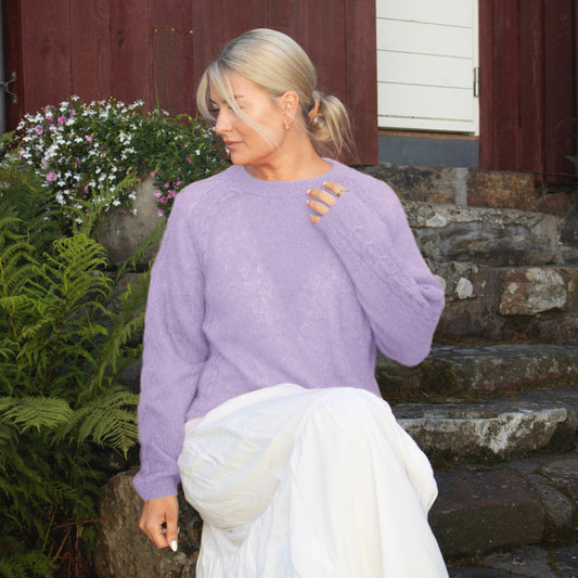 Strikk The Look: Aida-genser lys lavendel