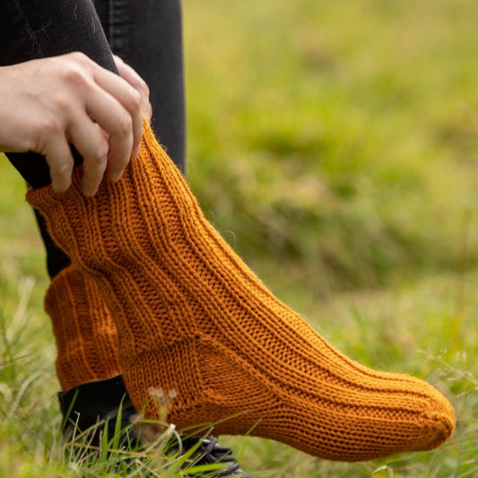 Strikk The Look: Alaska-sokker brent oransje