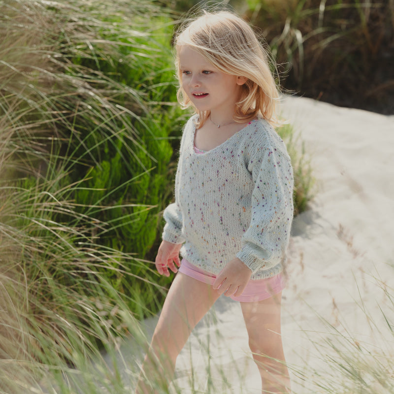 Strikk The Look: Amanda-genser lys blå