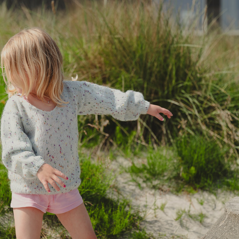 Strikk The Look: Amanda-genser lys blå