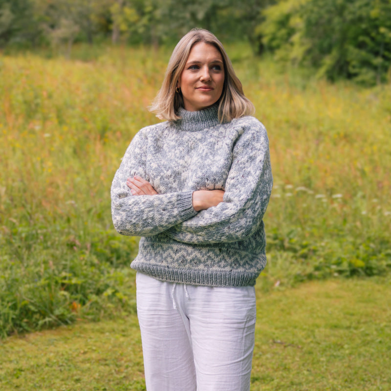 Strikk The Look: Carly-genser grå