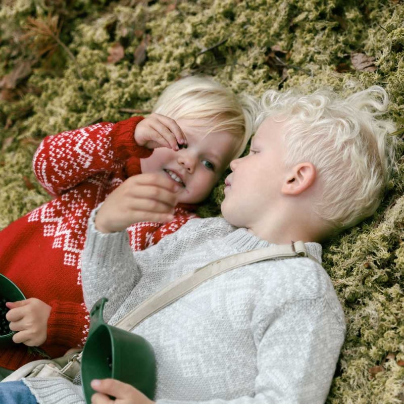 Strikk the Look: Cortina-genser barn lys grå