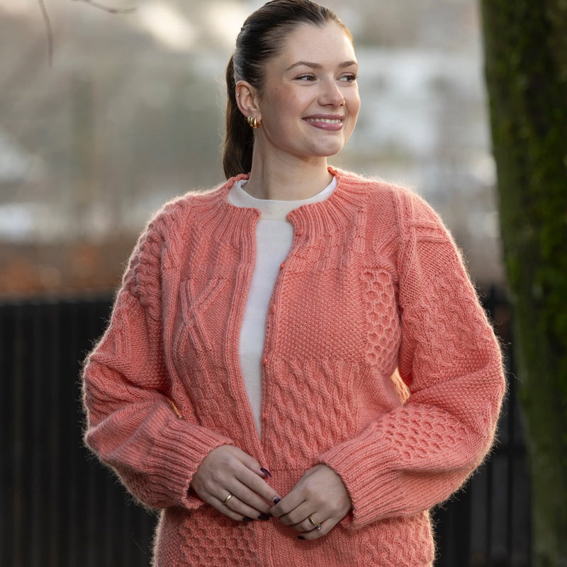 Strikk The Look: Elje-jakke korall