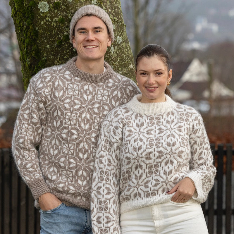 Strikk The Look: Filippa-genser hvit kort modell