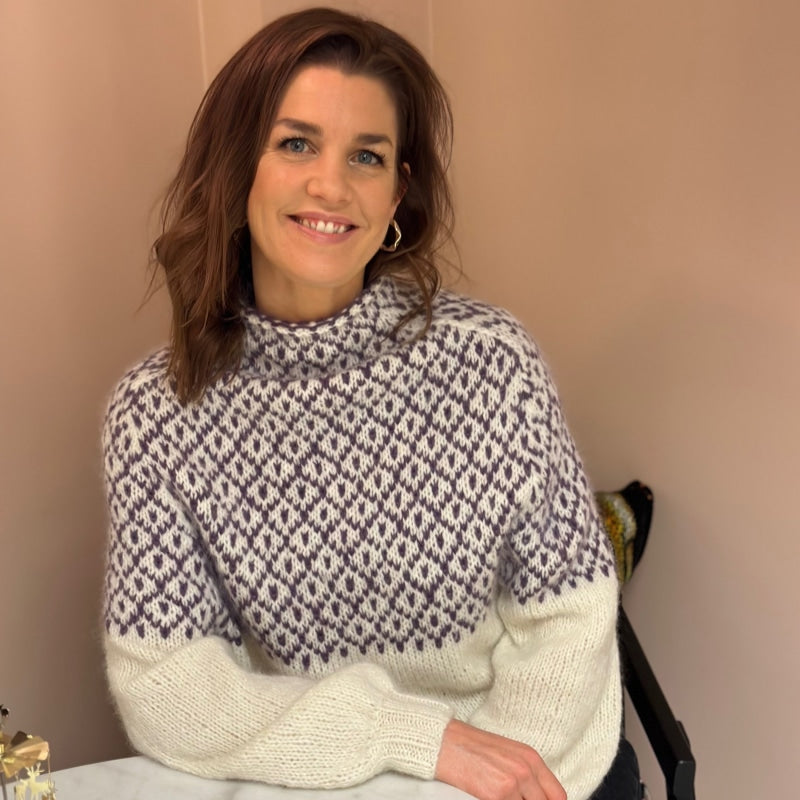 Strikk the Look: Glød-genser natur-lilla
