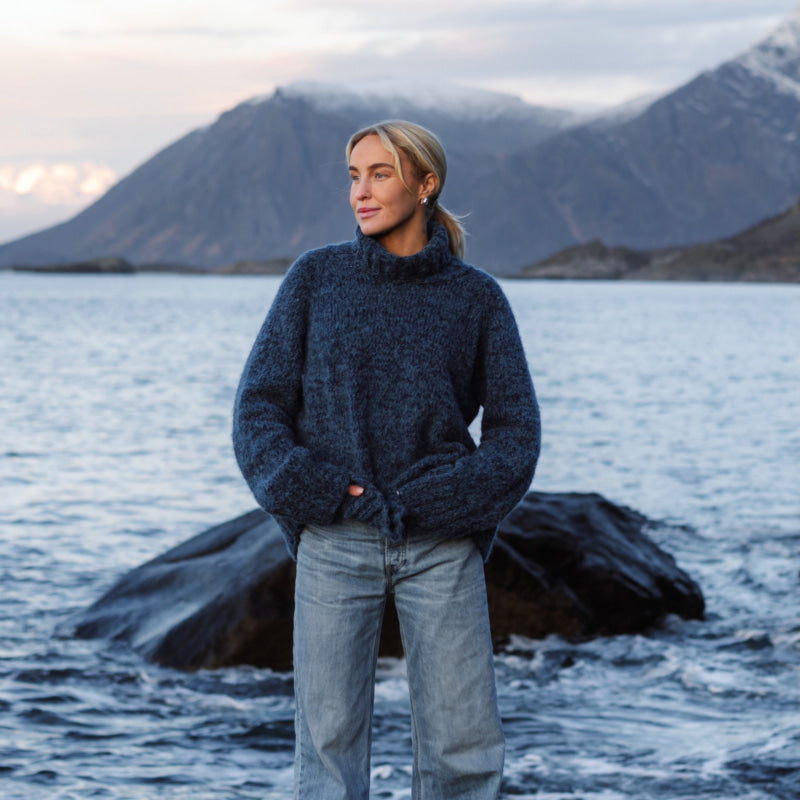 Strikk The Look: Haga unisex chunky-genser denim/marine