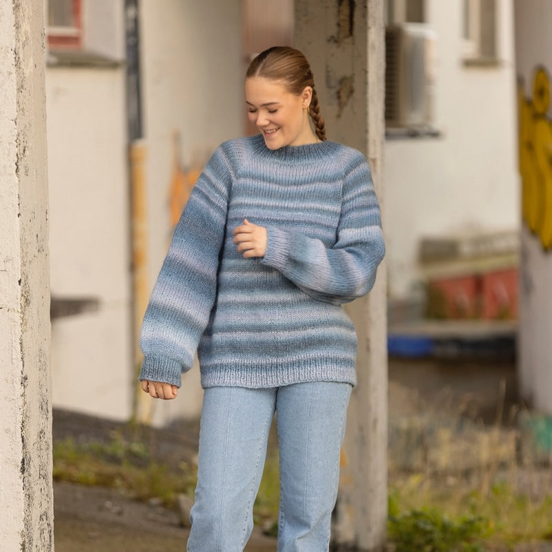 Strikk The Look: Kaleido-genser blågrå