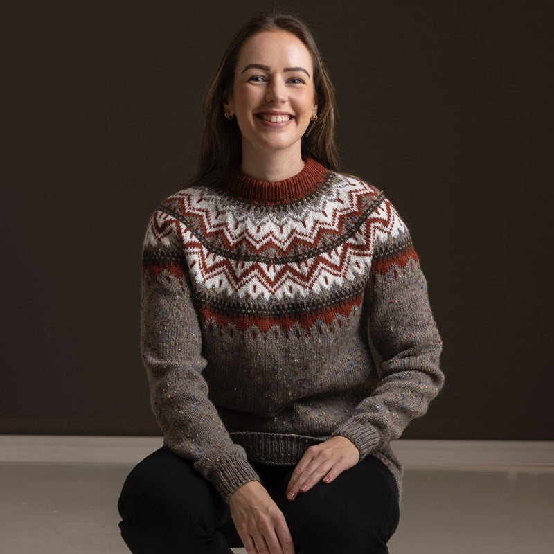 Strikk The Look: Karpo-genser grå tweed