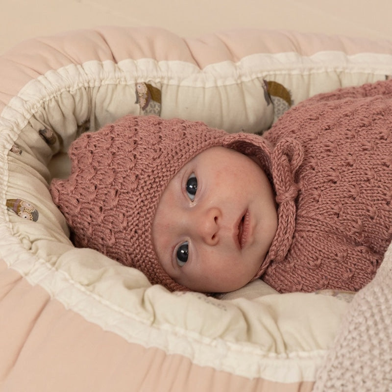 Strikk The Look:  Knot lue gammelrosa