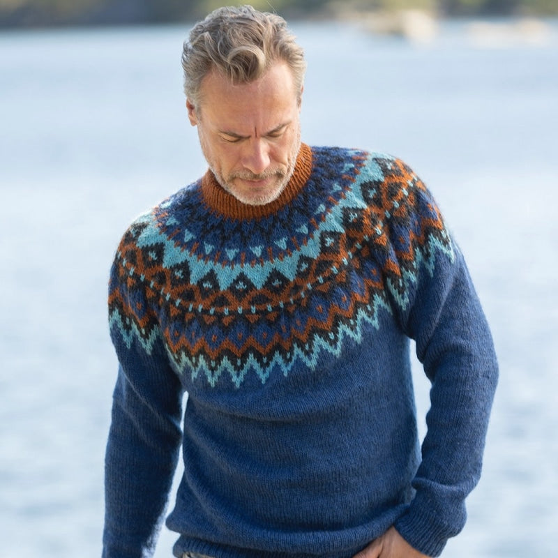 Strikk The Look: Kraft-genser marine