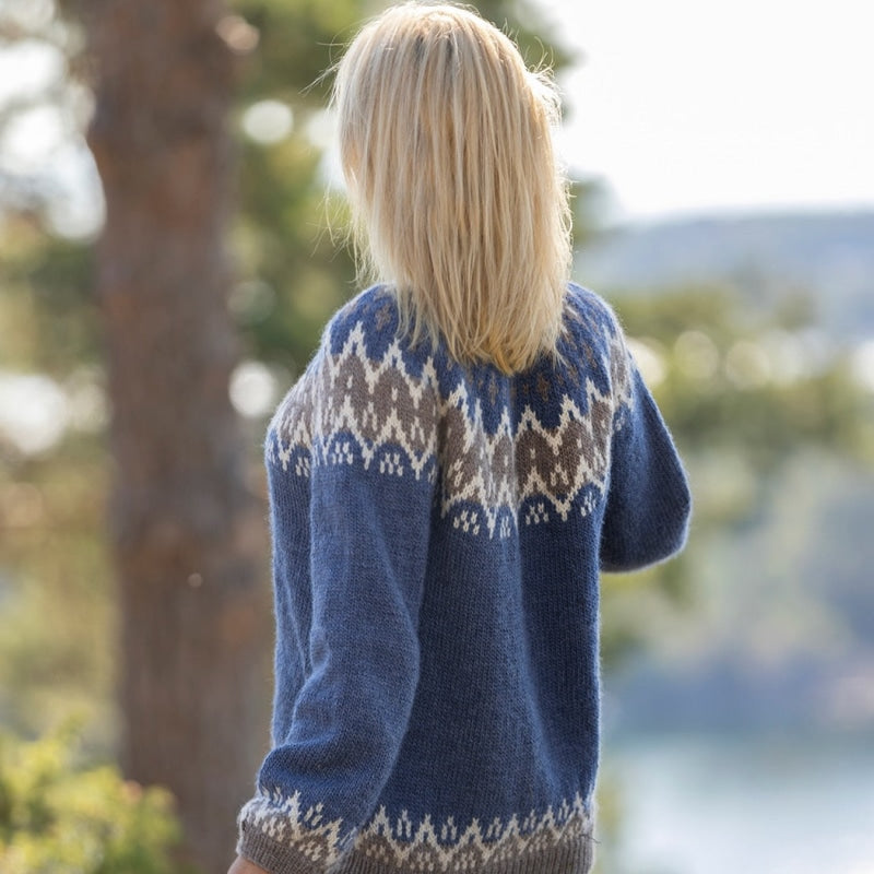 Strikk The Look: Leandra-genser jeansblå