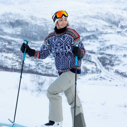 Strikk The Look: OL-Lillehammer-genser mørk indigoblå