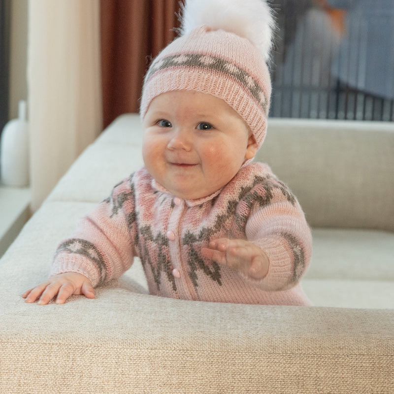 Strikk The Look: Oldefar-dress og lue
