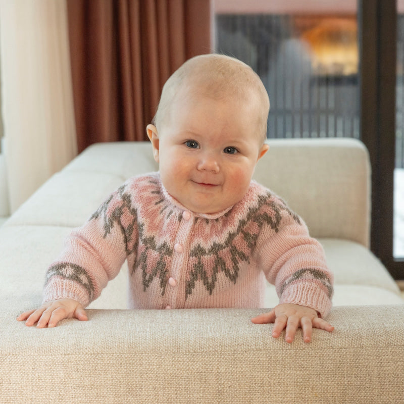 Strikk The Look: Oldefar-dress og lue