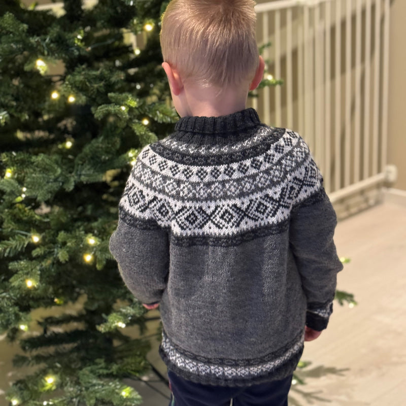 Strikk The Look: Sokrates-genser grå