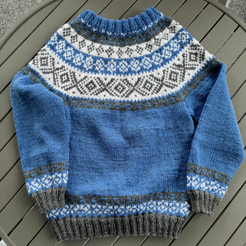 Strikk The Look: Sokrates-genser kongeblå