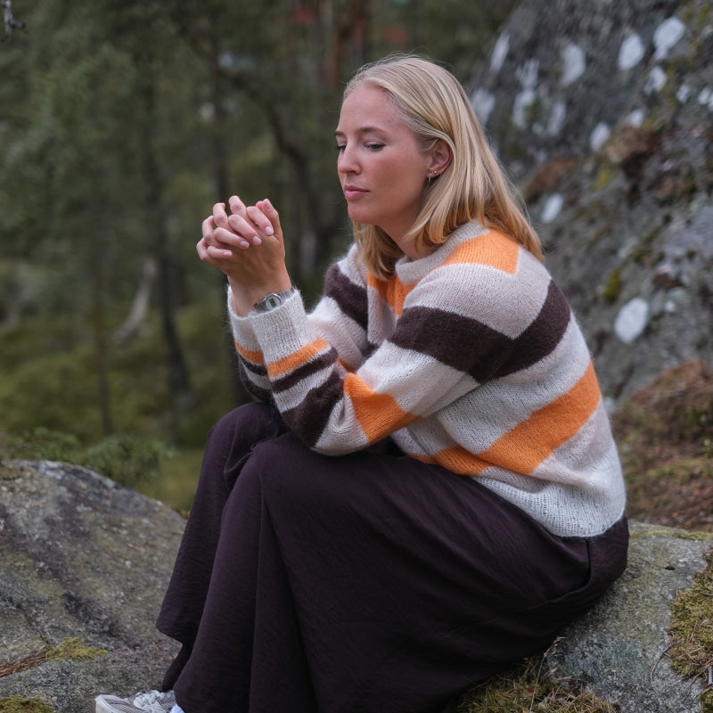 Strikk The Look: Tvist-genser brun