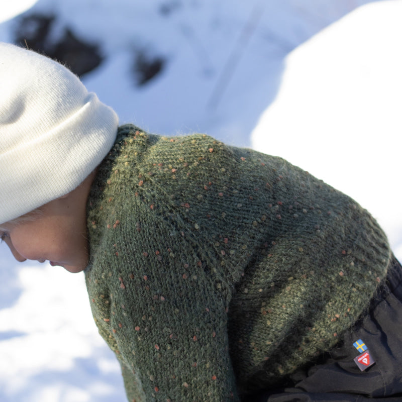 Strikk The Look: Ultimate-genser armygrønn, kort modell