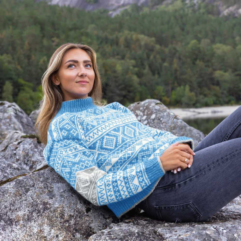 Strikk The Look: Valle-genser isblå
