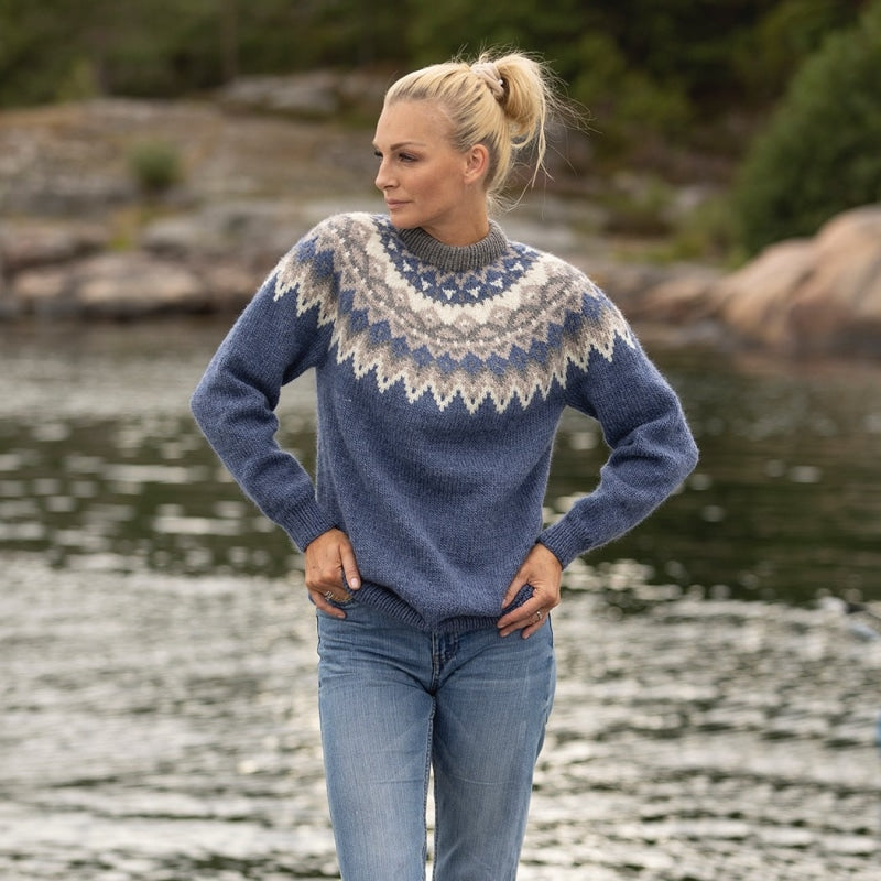 Strikk The Look: Kraft-genser jeansblå