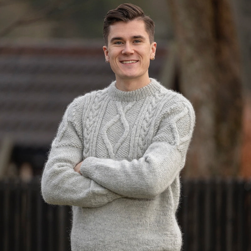 Strikk The Look:  Rapp-genser perlegrå