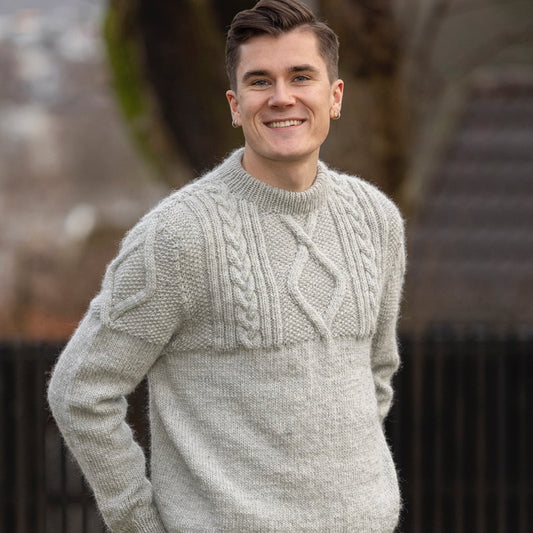 Strikk The Look:  Rapp-genser perlegrå