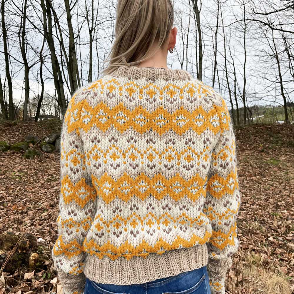 Strikk The Look: Drifa-genser gul/natur