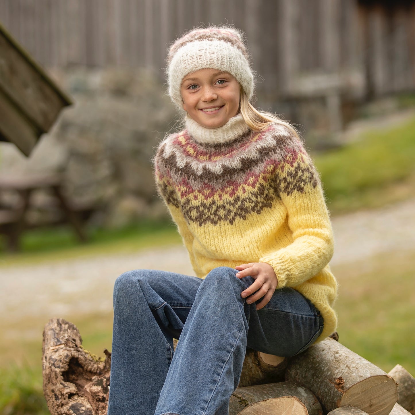 Strikk The Look: Nova-genser og lue barn gul