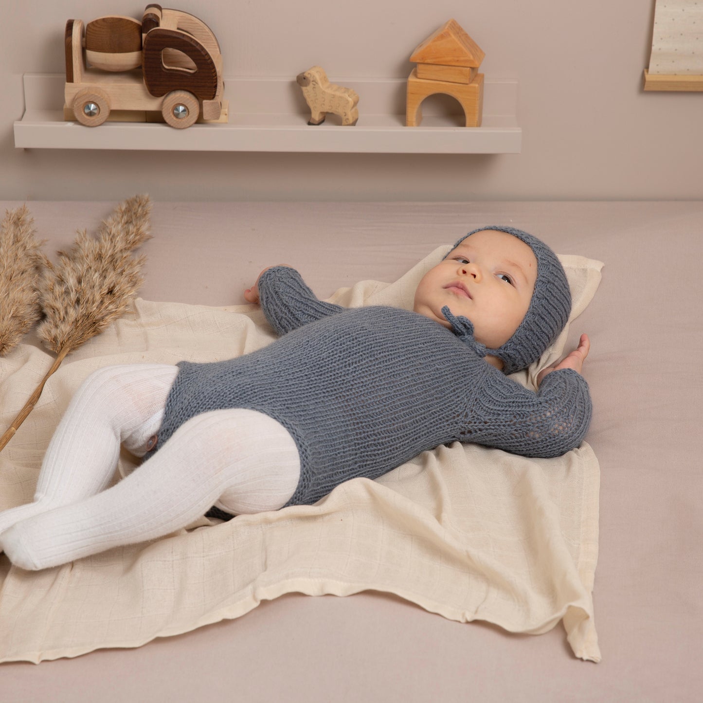 Strikk The Look: Georg body og lue