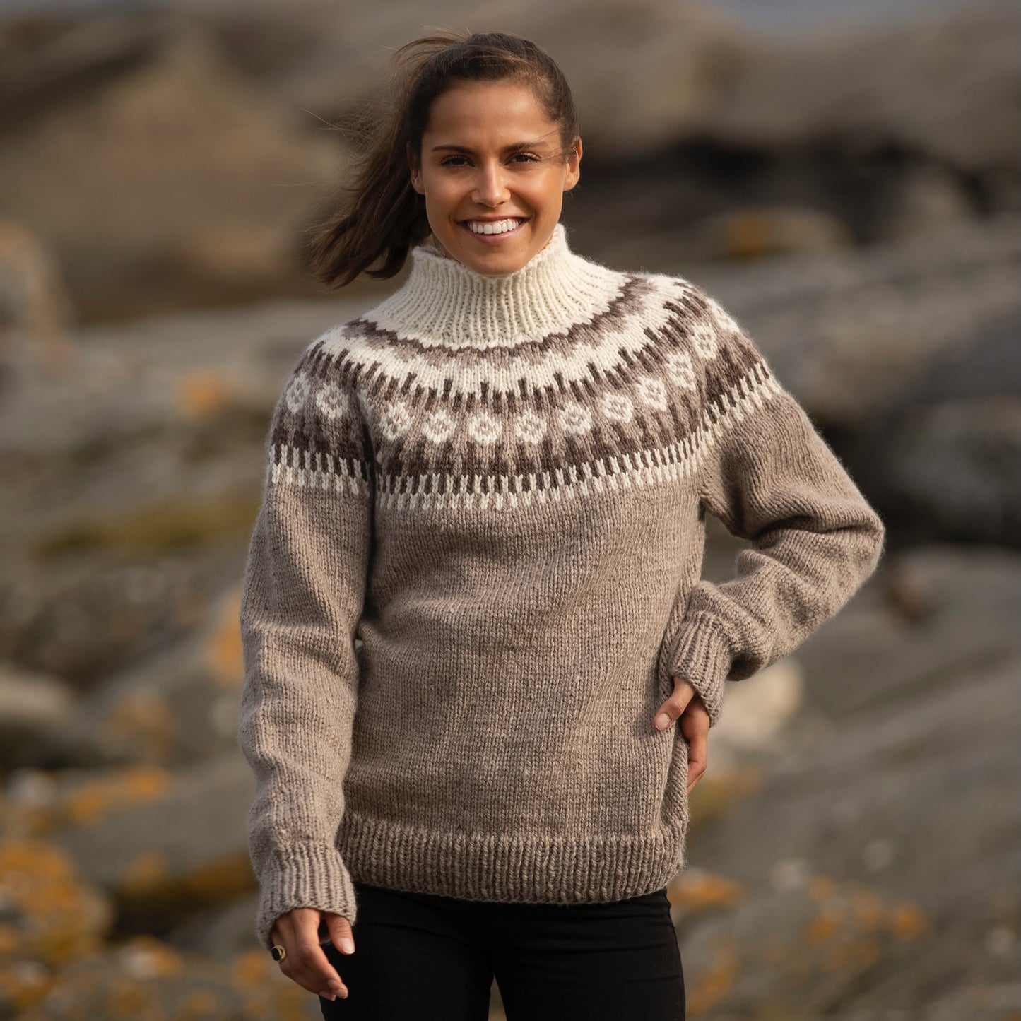 Strikk The Look: Norma-genser beige