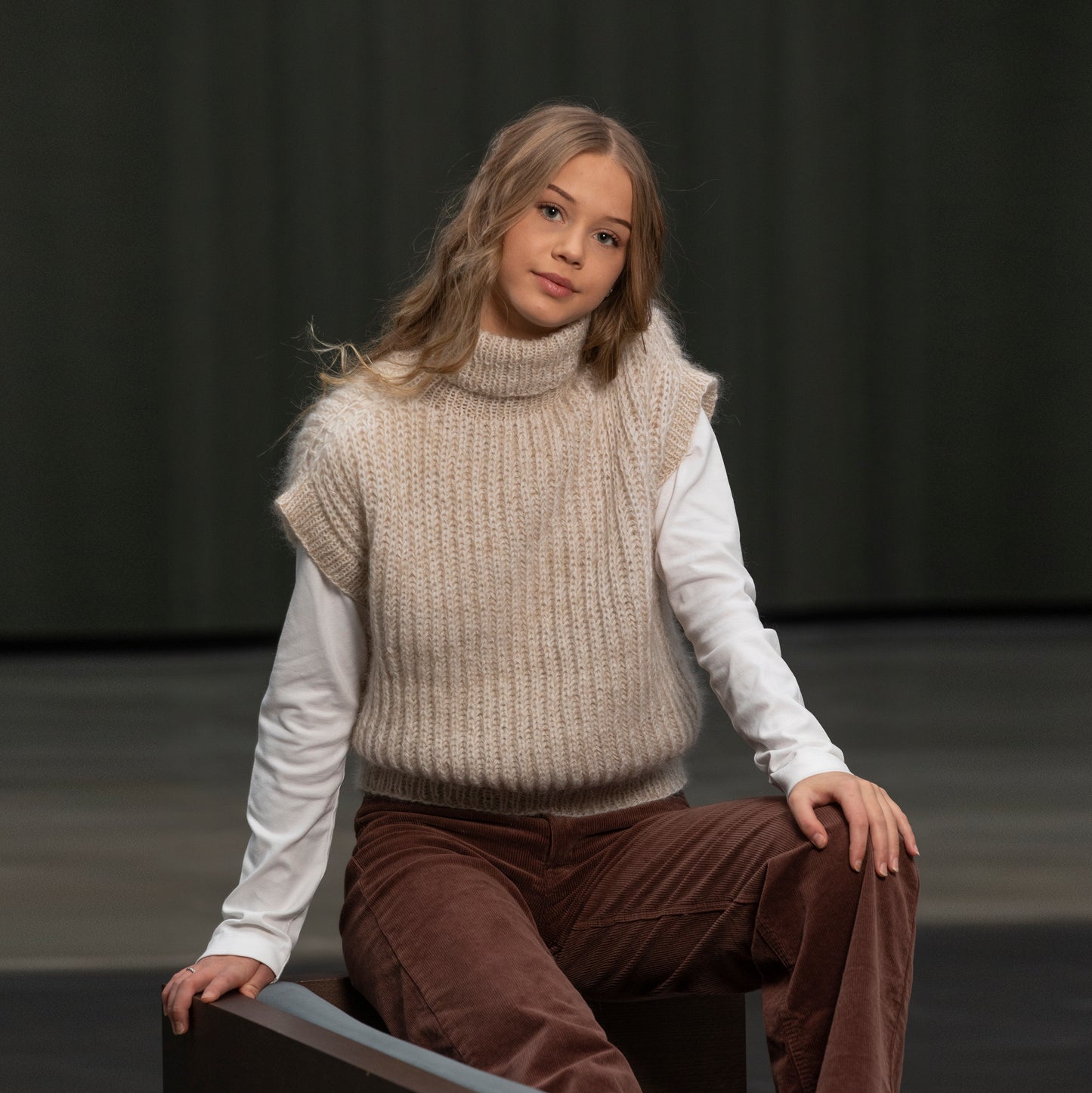 Strikk The Look: Chai-vest beige