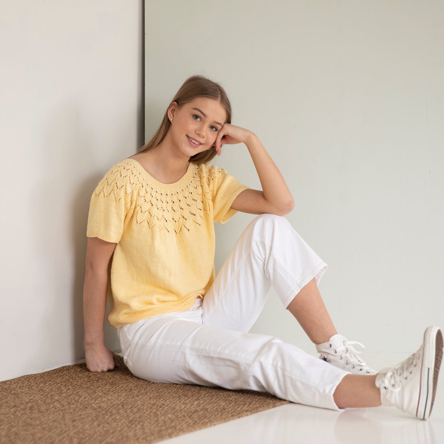 Strikk The Look: Suvi-t-skjorte gul
