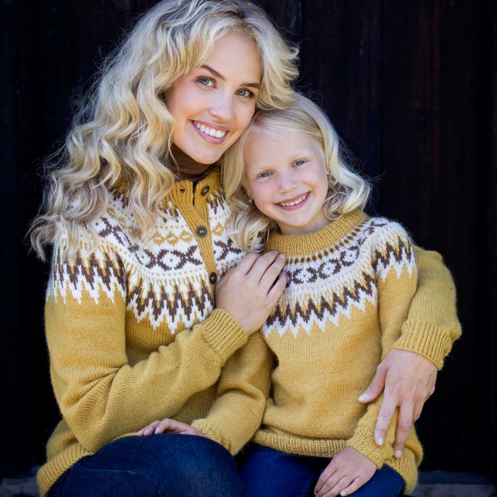 Strikk The Look: Raller-genser kids maisgul