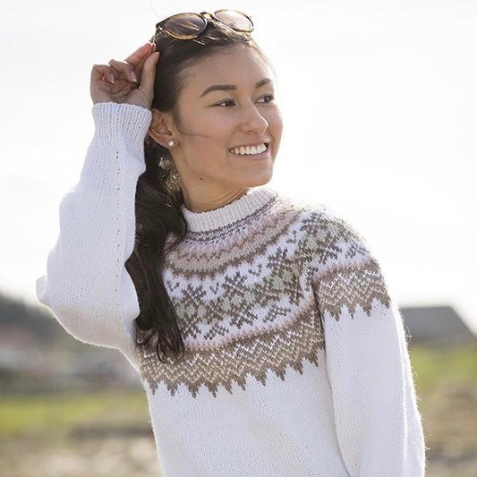 Strikk The Look: Hvit Fryd-genser