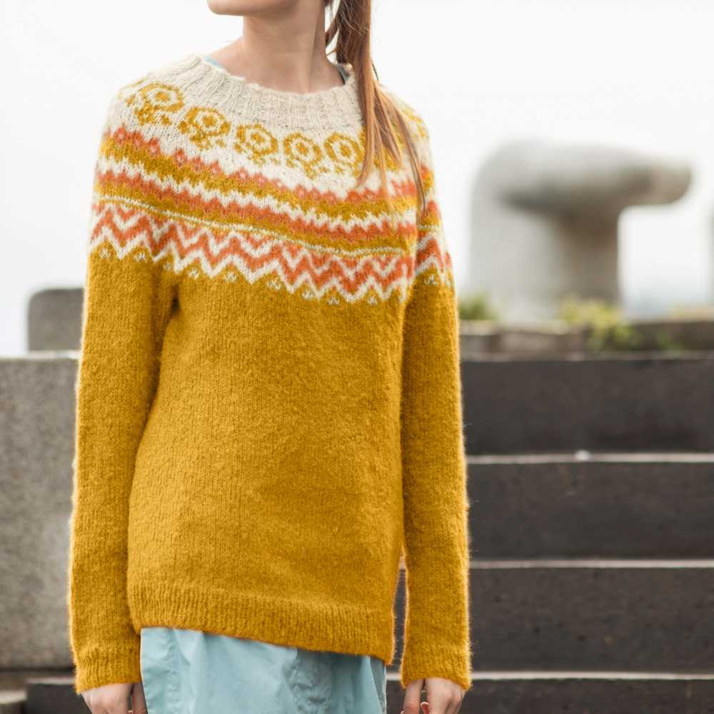 Strikk The Look: Anja-genser gullgul