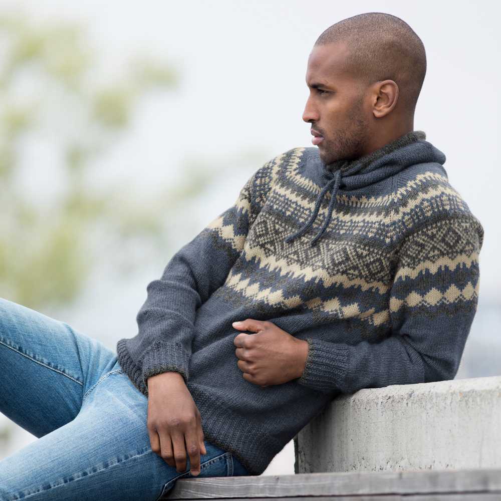 Strikk The Look: Carl-genser gråblå