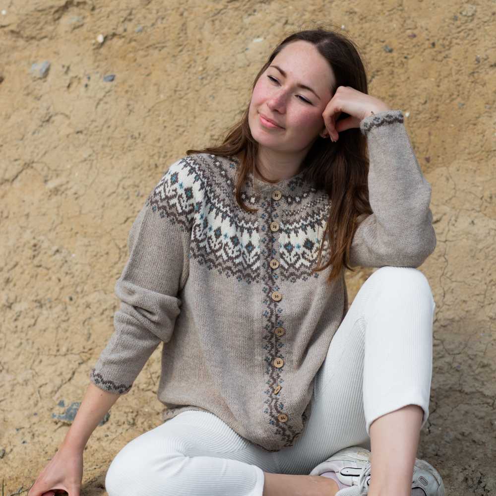 Strikk The Look: Parona-jakke beige